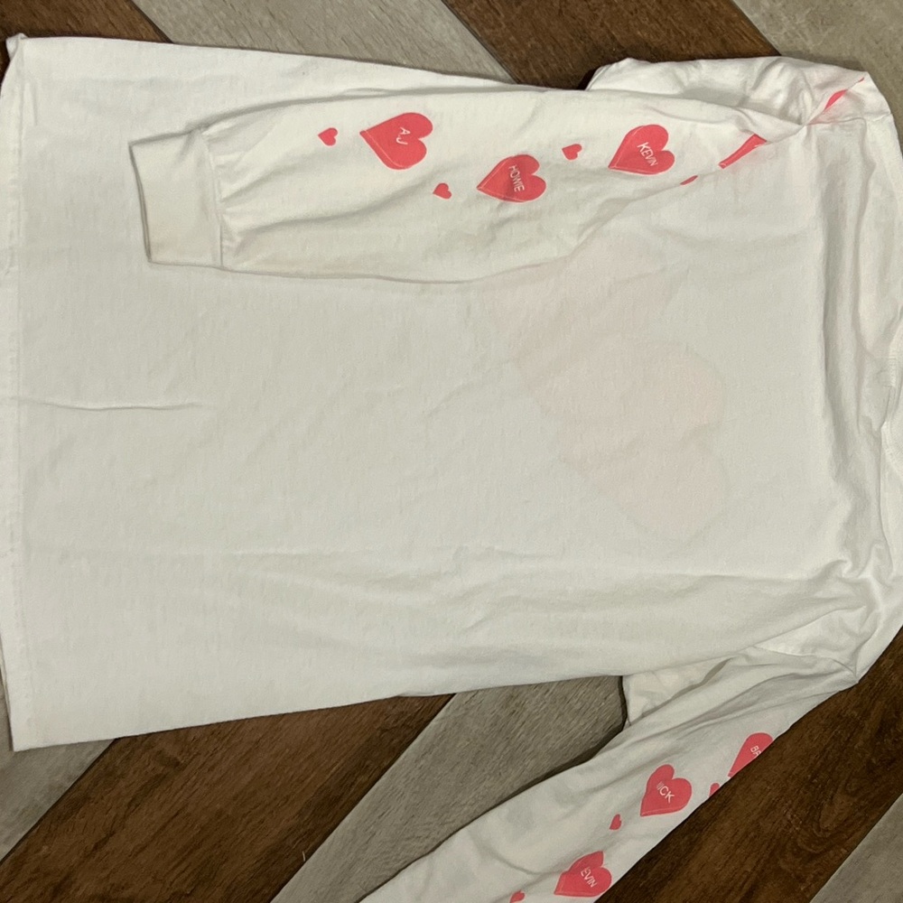 Backstreet Boys White Shirt with Pink Heart Graphics. Size Small - Picture 3 of 5